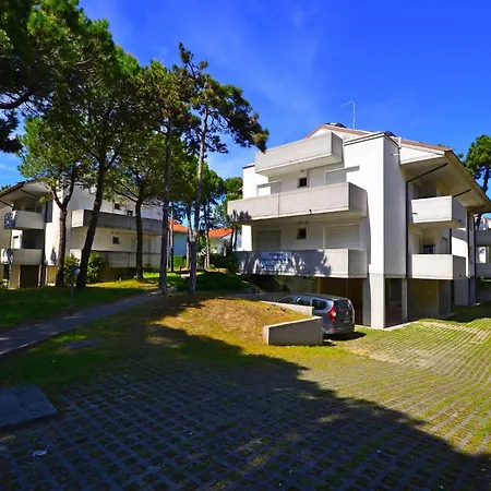 Familiar Flat With Balcony *