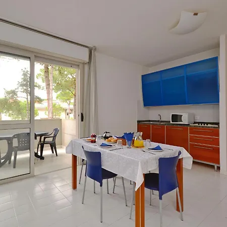 Familiar Flat With Balcony Апартаменты Линьяно-Саббьядоро